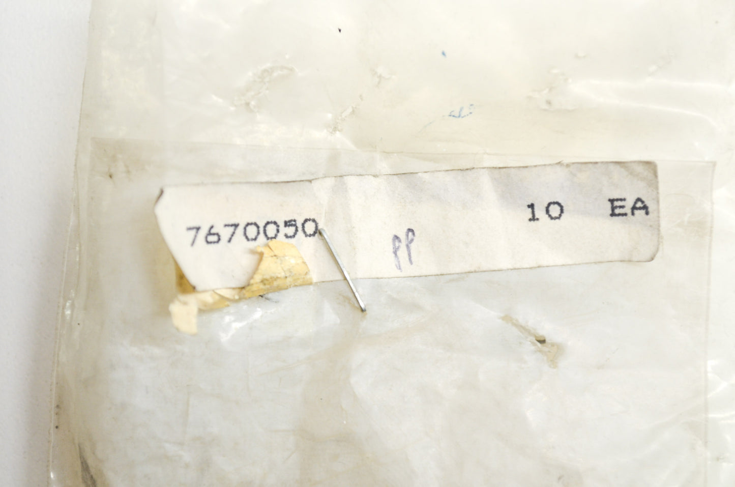 OEM Polaris 7670050 Lid Hinge Clip Qty 8 NOS