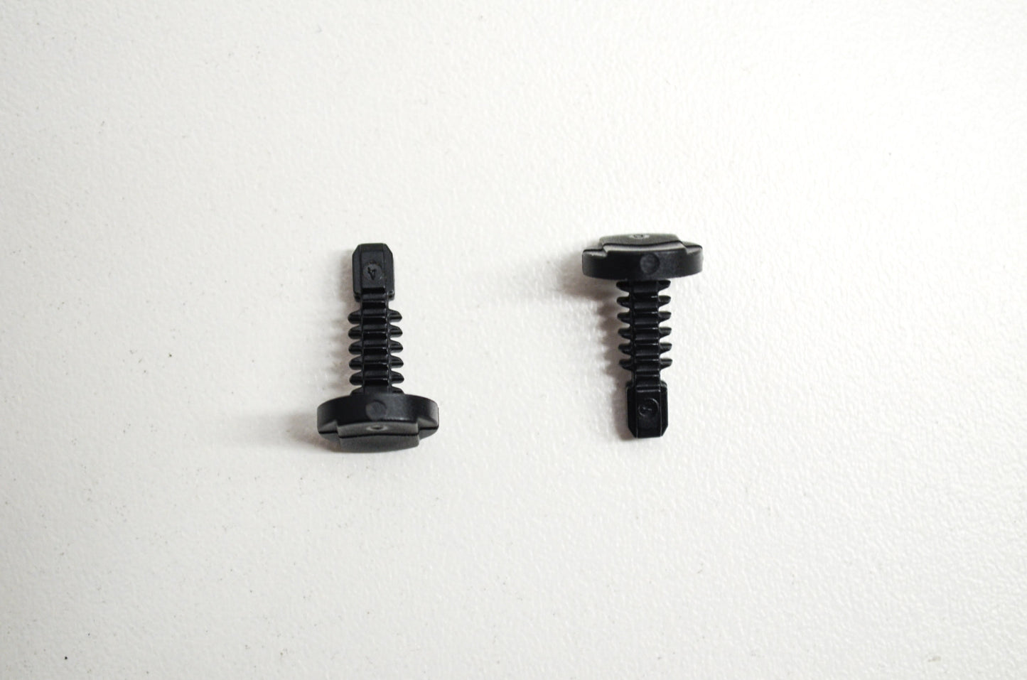 OEM Polaris 7710561 Push Fastener .156 Qty 2 NOS