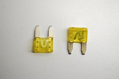 New OEM Polaris 20 amp Fuses QTY 2 Sportsman RZR Ranger Hawkeye Scrambler NOS