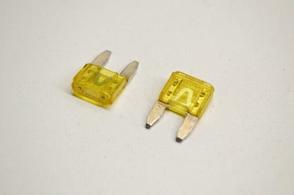 New OEM Polaris 20 amp Fuses QTY 2 Sportsman RZR Ranger Hawkeye Scrambler NOS