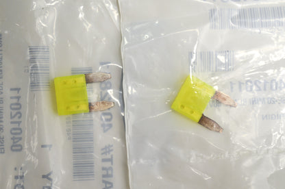 New OEM Polaris Fuses QTY 2 Ranger Gem NOS