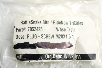 Plug Screw Outlaw 525 450 NOS