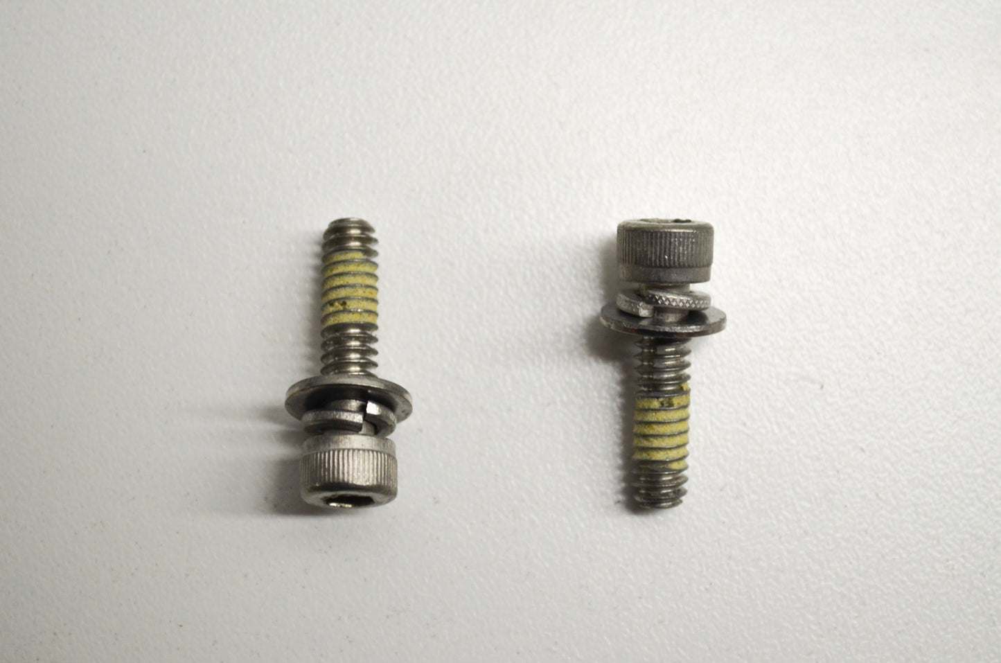 New OEM Polaris Screws QTY 2 Virage SL Genesis MSX NOS