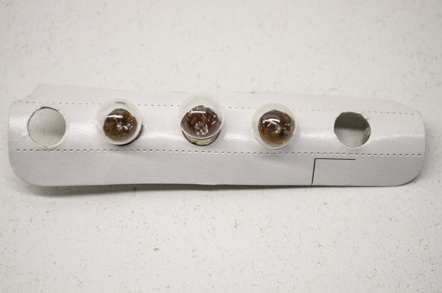 OEM Harley-Davidson 71099-74 Bulb Qty 3 NOS