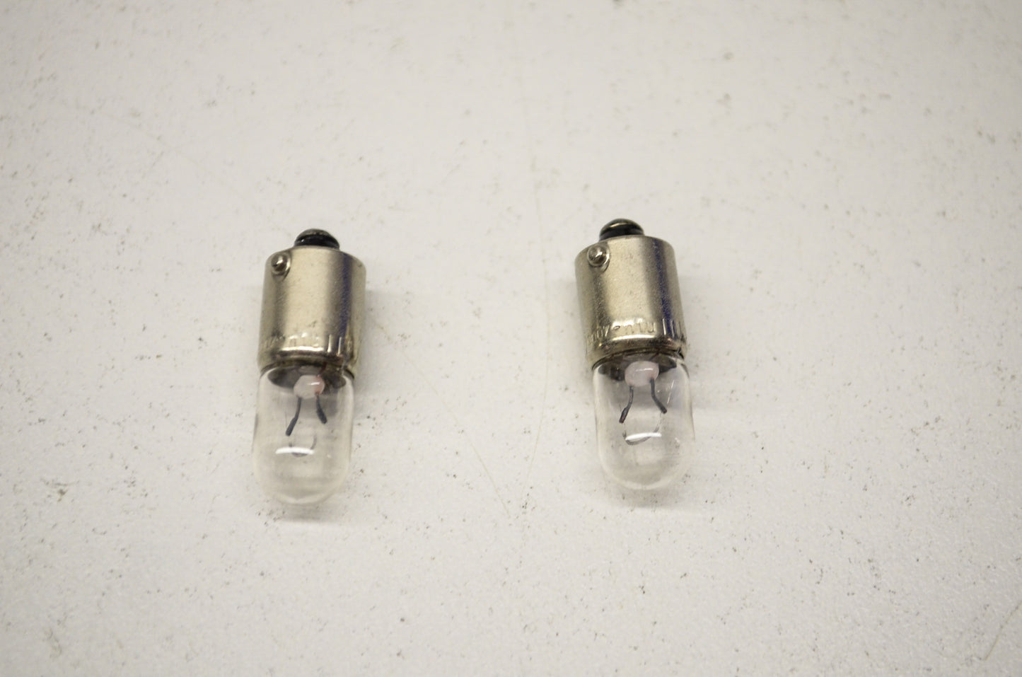 OEM Harley-Davidson 53438-92 Bulb Qty 2 NOS
