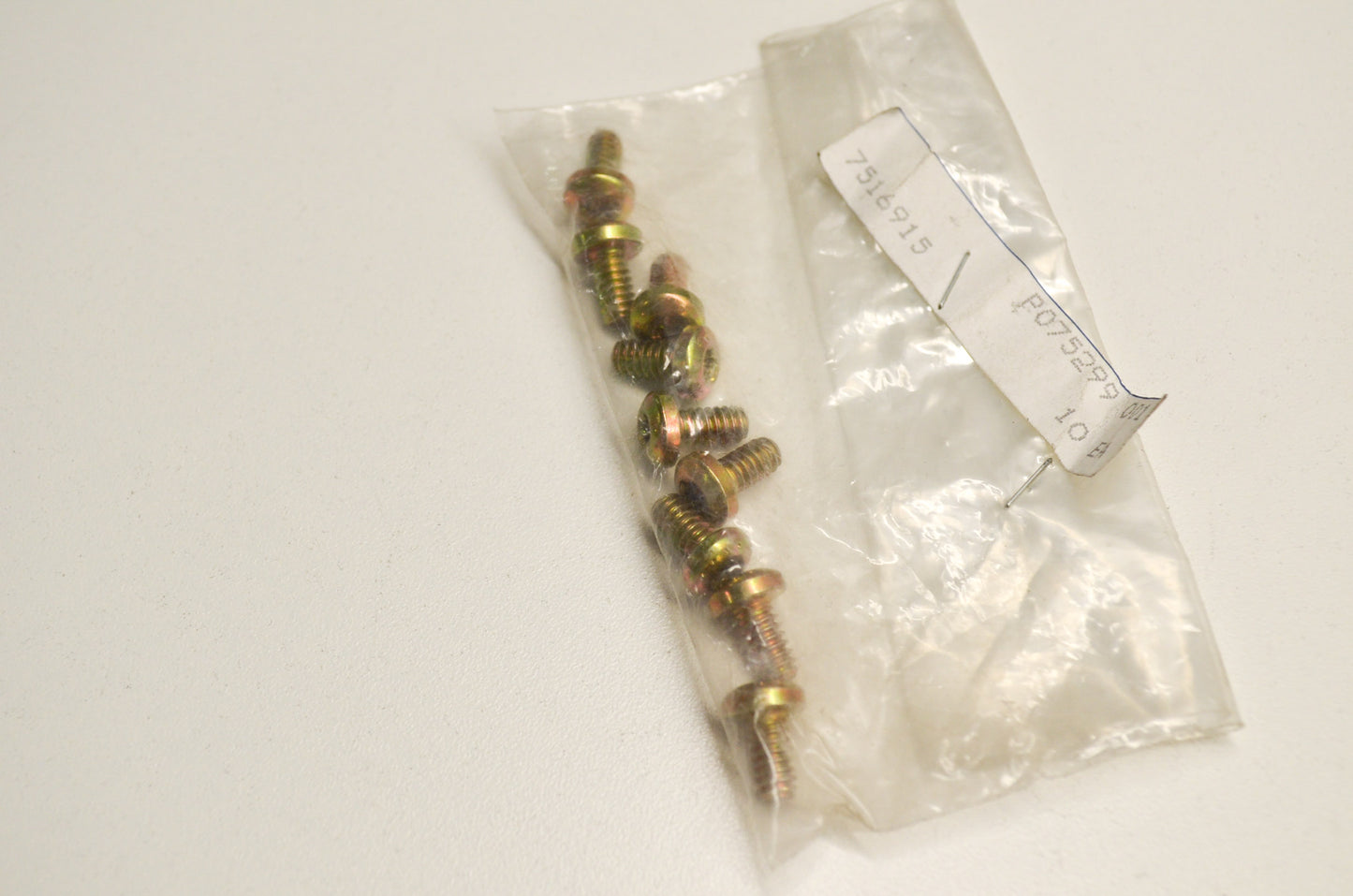 OEM Polaris 7516915 Screw Qty 9 NOS