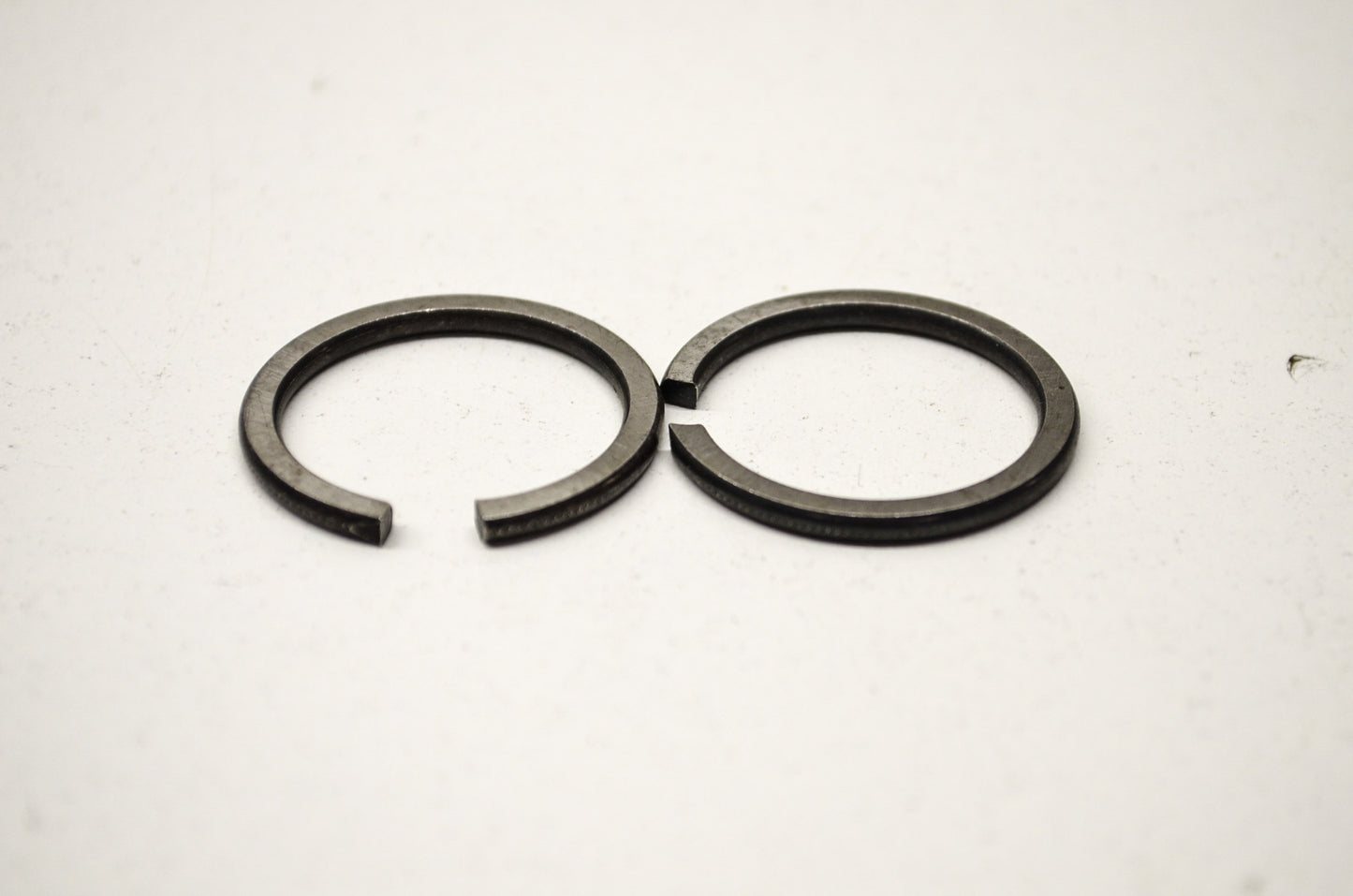 OEM Harley-Davidson 9143 Roller Bearing Shim .102 Qty 2 NOS