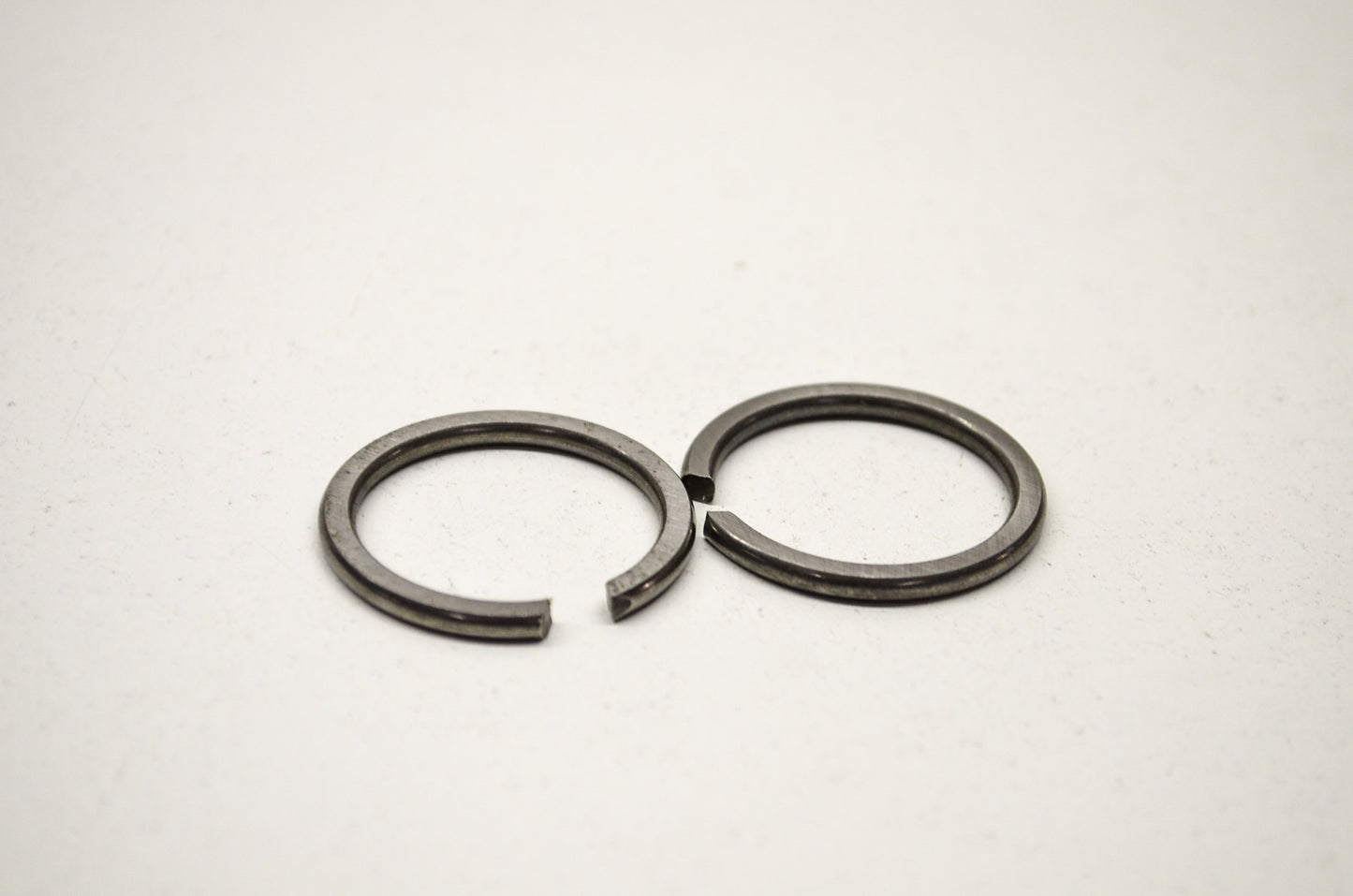 OEM Harley-Davidson 9146 Roller Bearing Shim .108 Qty 2 NOS