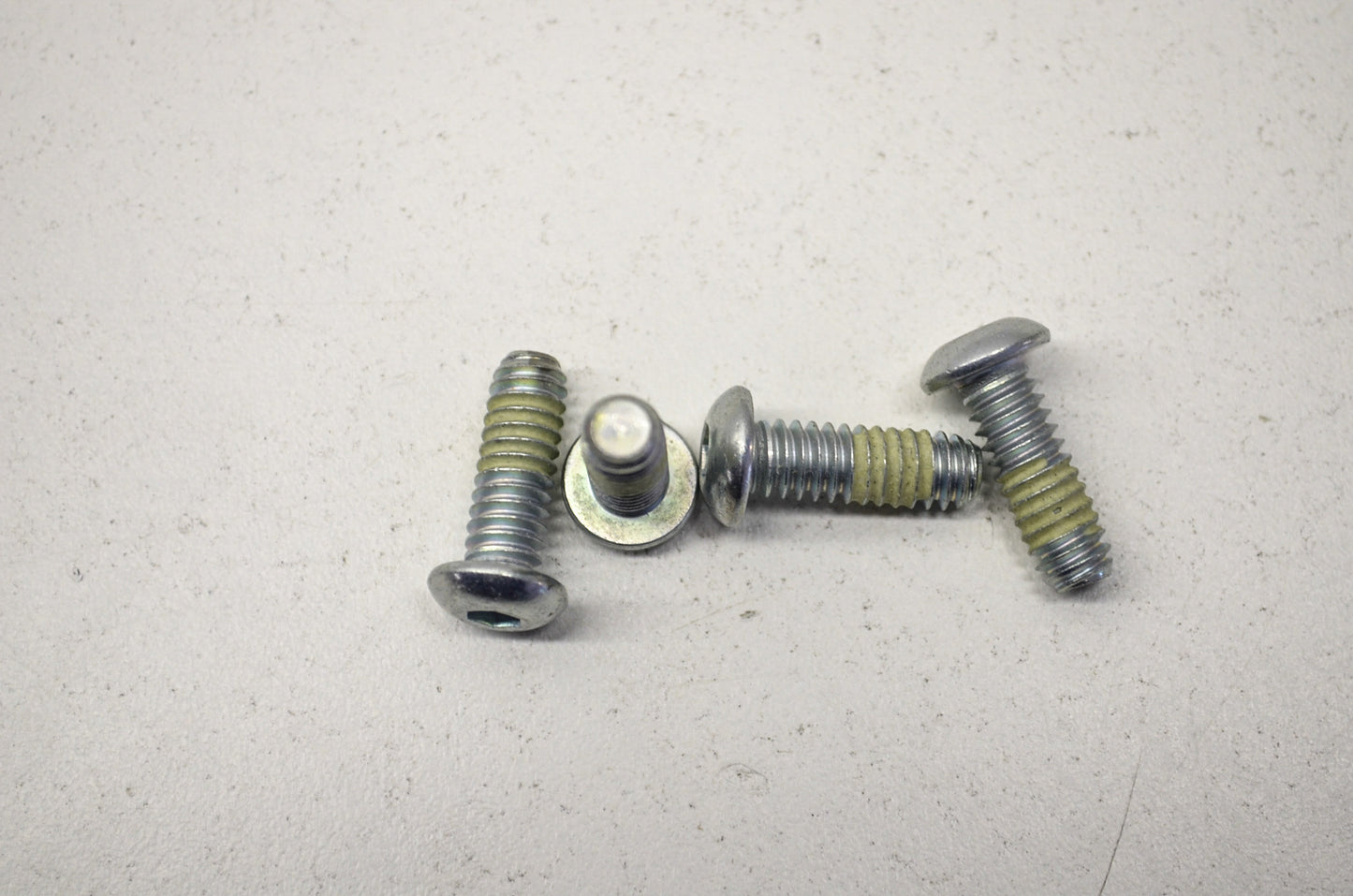 OEM Harley-Davidson 927A Hex Socket Head Button Screw Qty 4 NOS