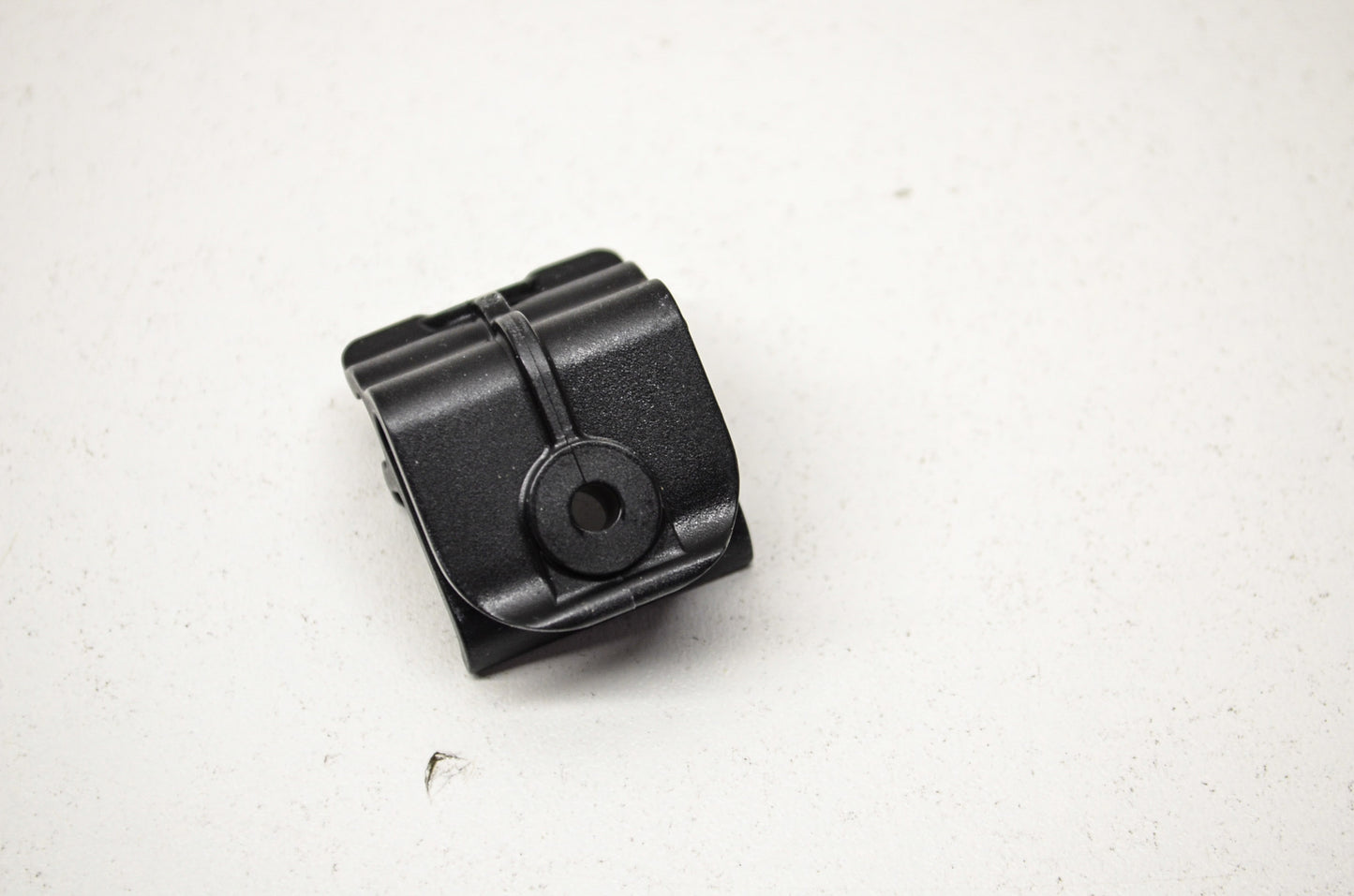 Side Cover Front Mounting Clip Kit Sportster NOS