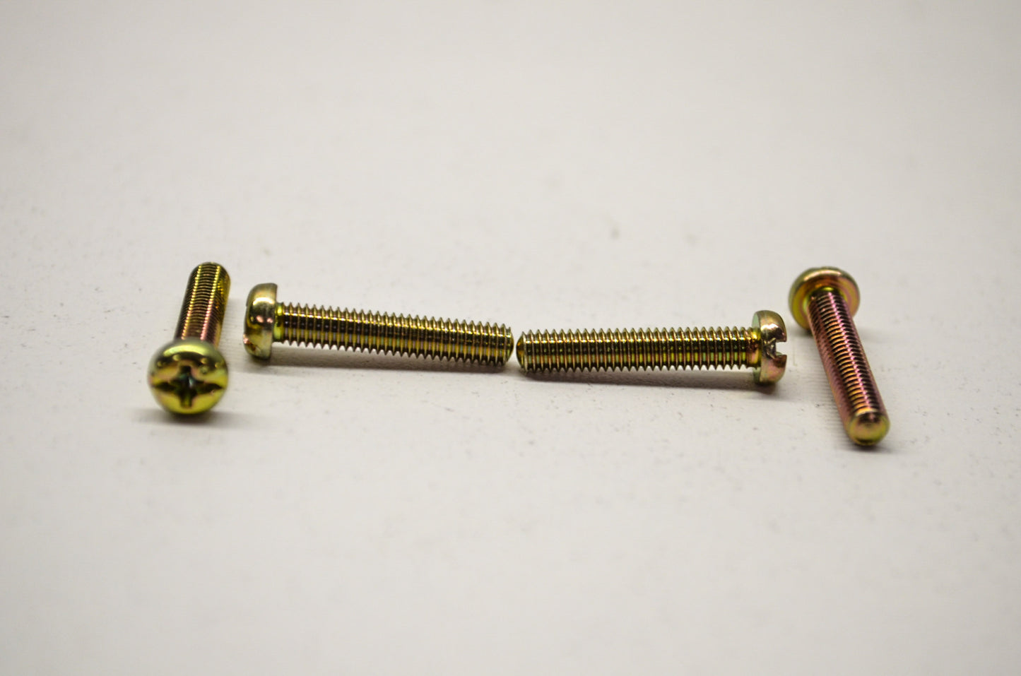 OEM Harley-Davidson 27130-90 Carburetor Screw Qty 4 NOS