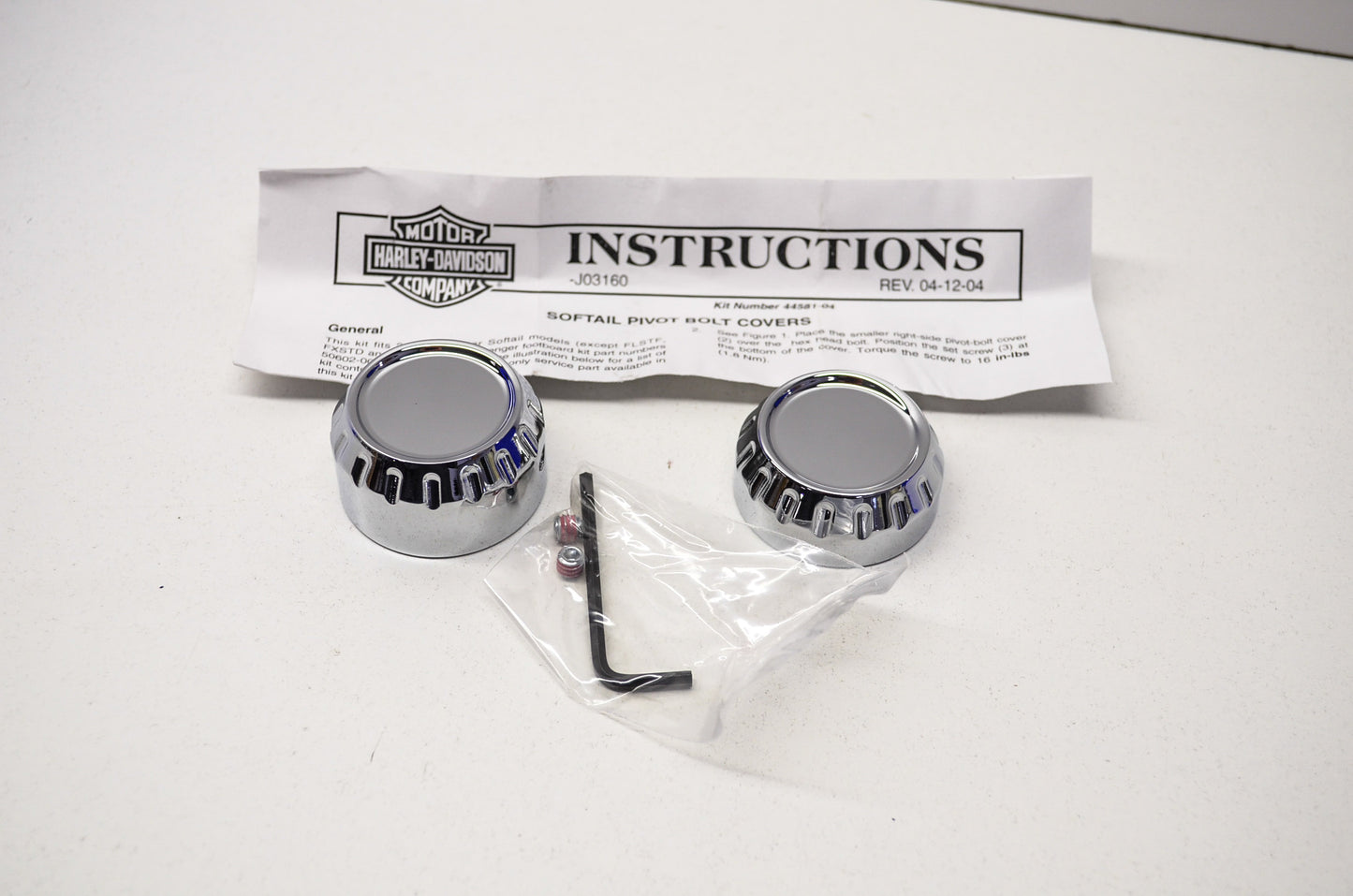 OEM Harley-Davidson 44581-04 Fluted Pivot Bolt Cover NOS