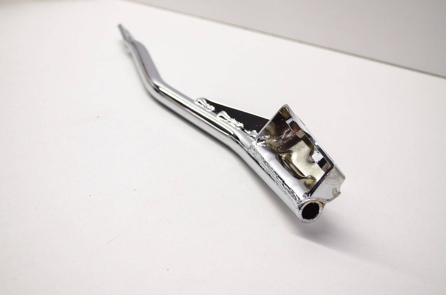 OEM Harley-Davidson 65127-98 Chrome Exhaust Bracket NOS