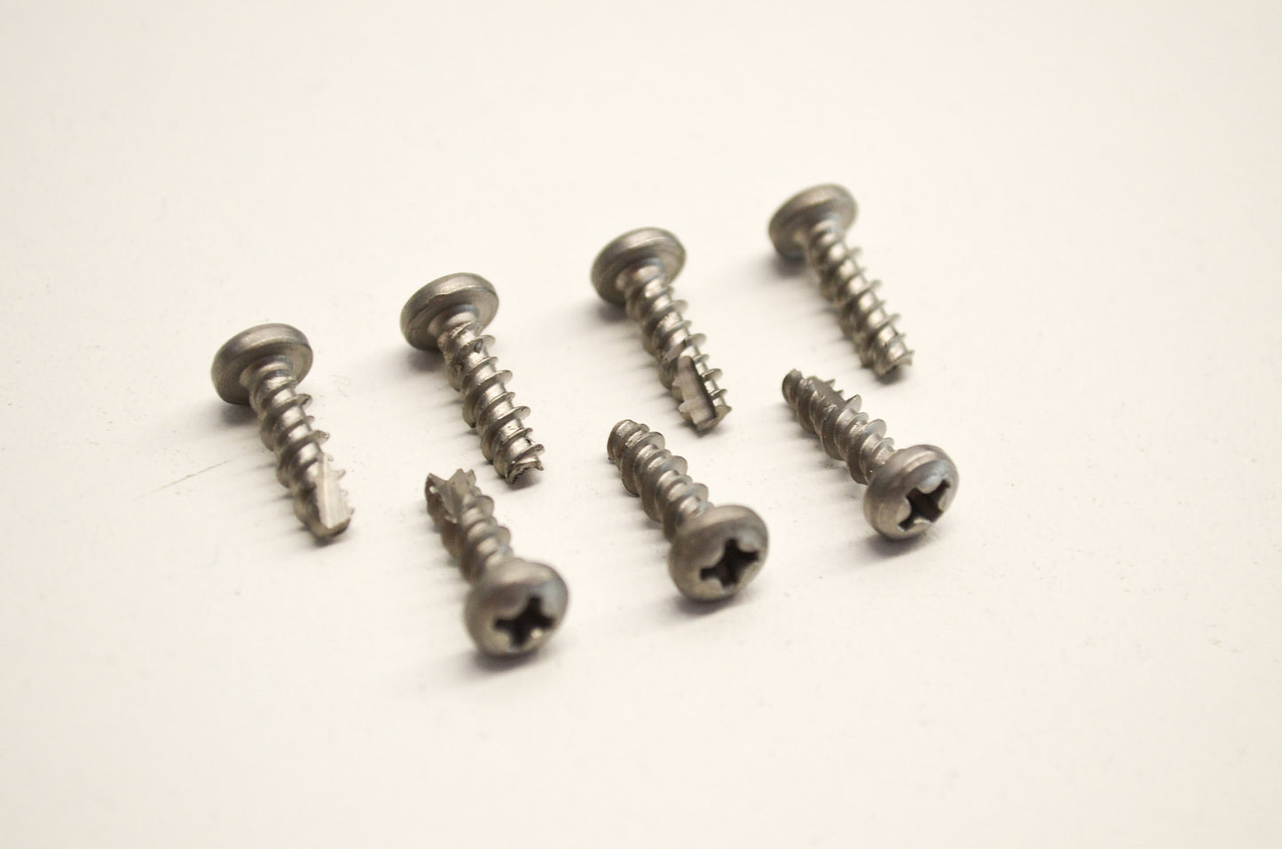 OEM Kawasaki 92011-562 Screw 0.16x0.5 Qty 7 NOS