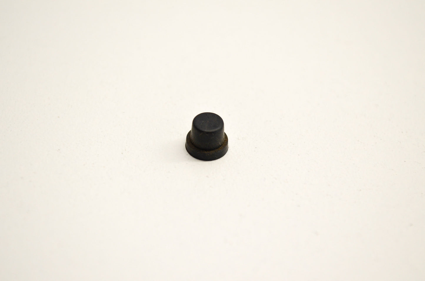 OEM Kawasaki 16036-015 Pilot Jet Rubber Cap NOS