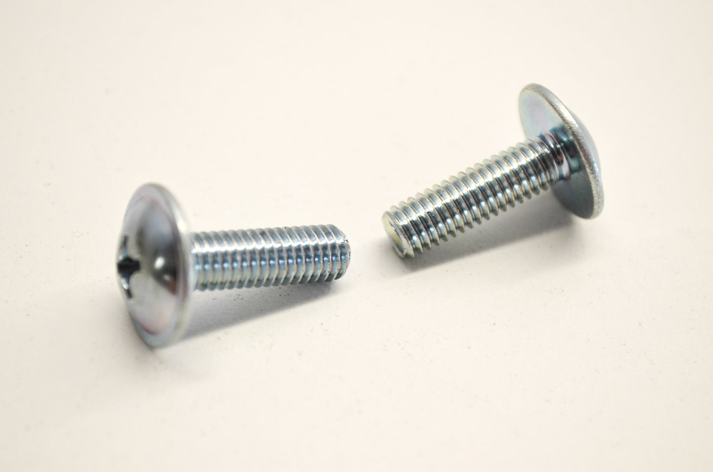 OEM Kawasaki 92009-1289 Screw 6x20 Qty 2 NOS