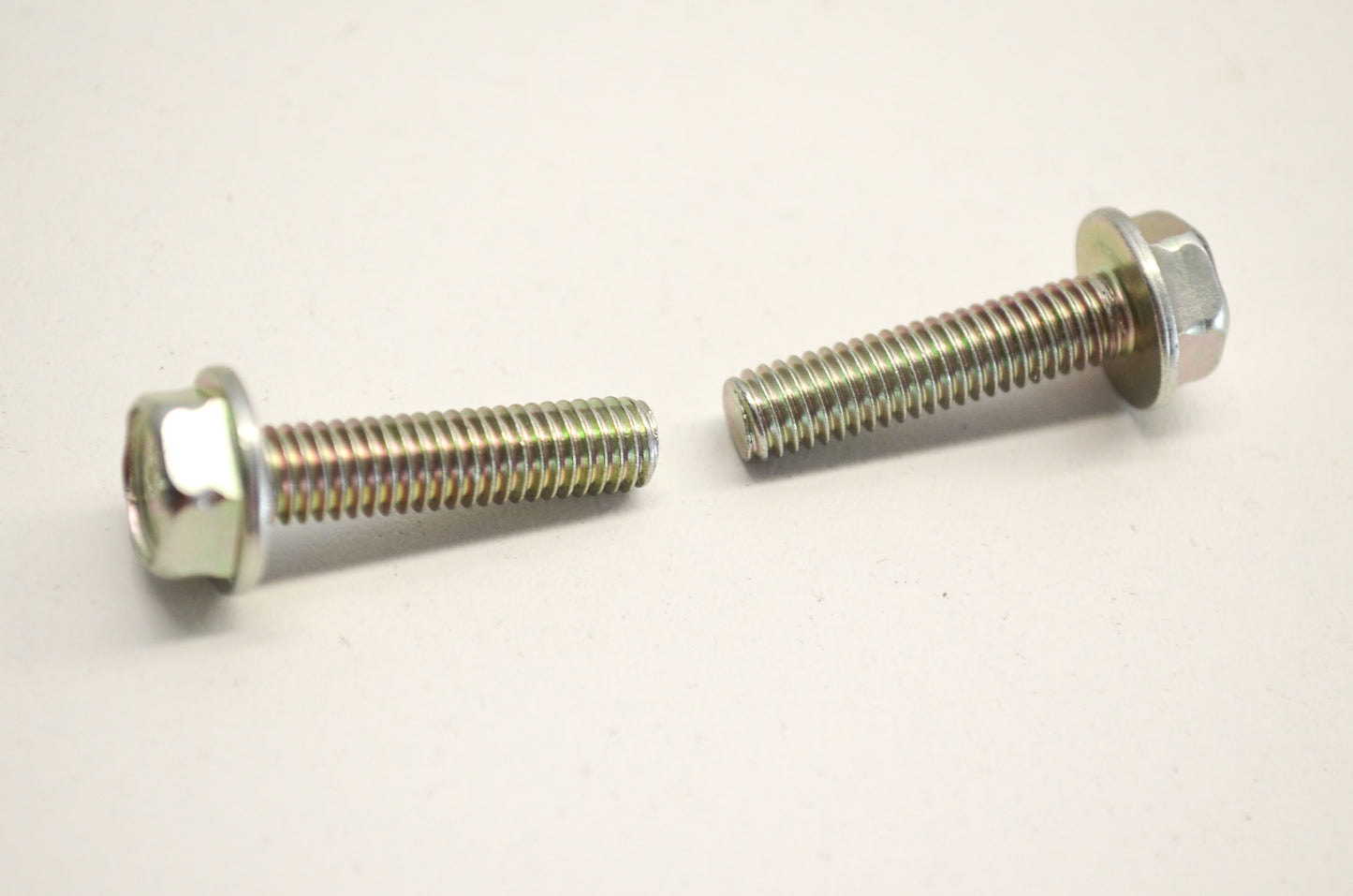 OEM Kawasaki 130CA0625 Flanged Bolt 6X25 Qty 2 NOS