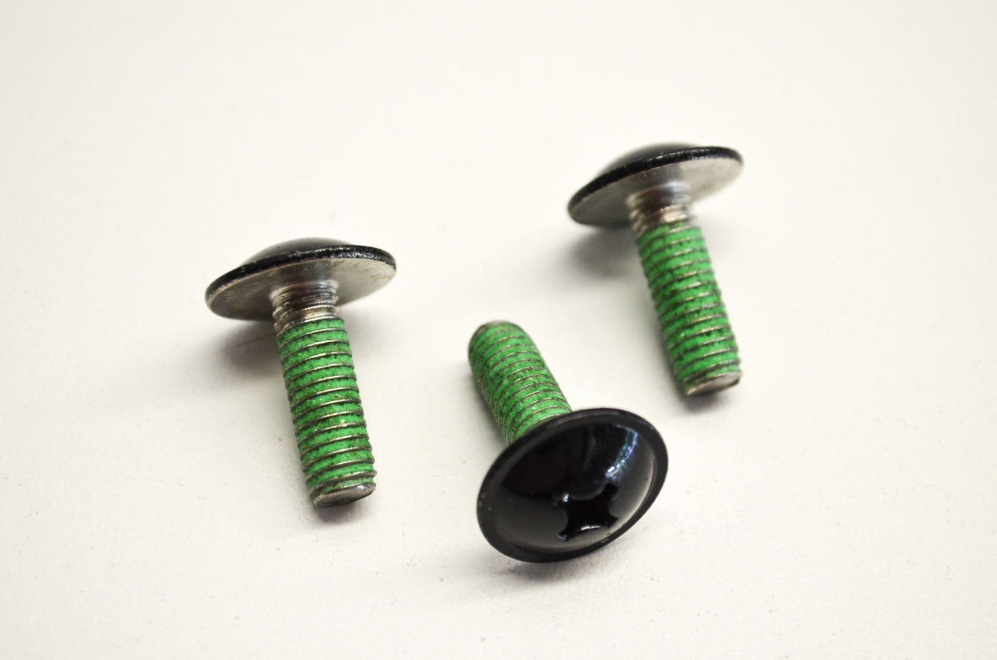 OEM Kawasaki 92009-3805 Screw 6x18 Qty 3 NOS