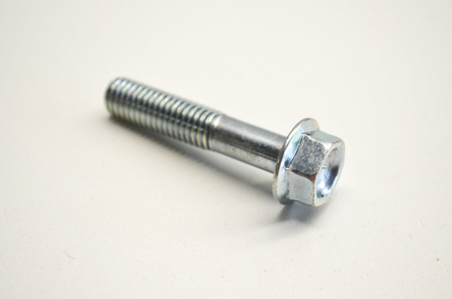 OEM Kawasaki 92150-1516 Flanged Bolt 8X40 NOS