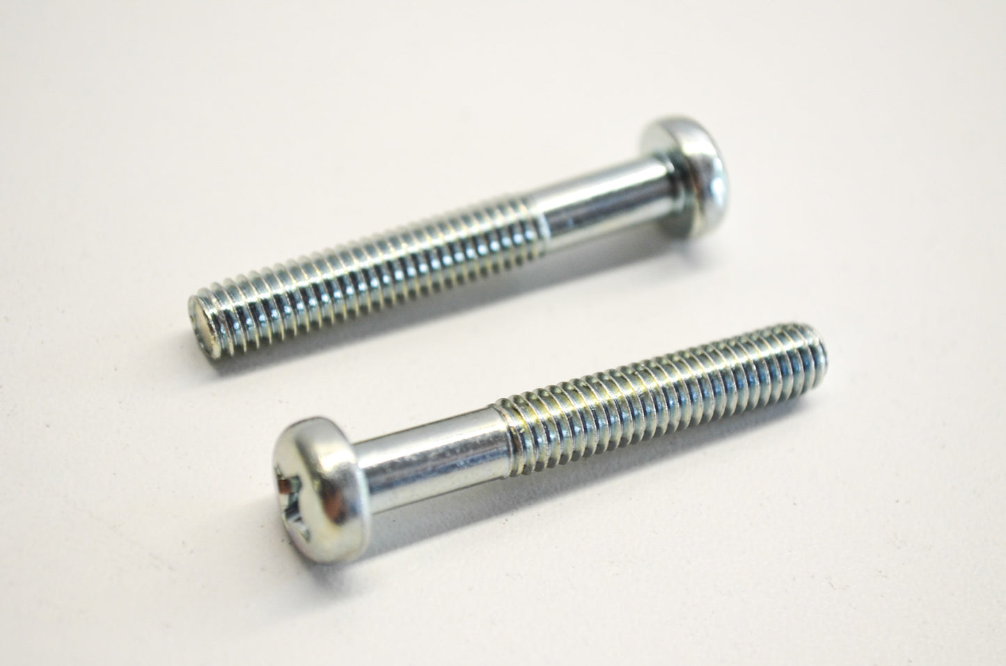 OEM Kawasaki 220B0640 Pan Head Screw 6X40 Qty 2 NOS