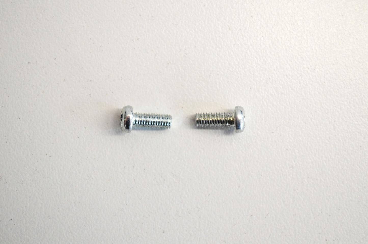OEM Kawasaki 220B0308 Pan Head Screw 3X8 Qty 2 NOS