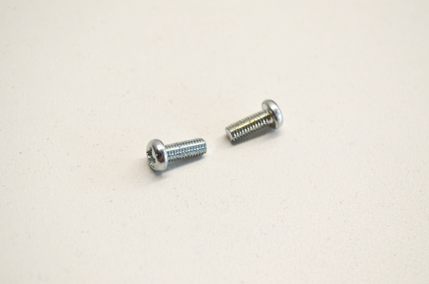 OEM Kawasaki 220B0308 Pan Head Screw 3X8 Qty 2 NOS