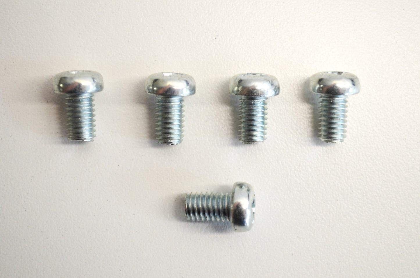 OEM Kawasaki 220B0610 Pan Head Screw 6x10 Qty 5 NOS