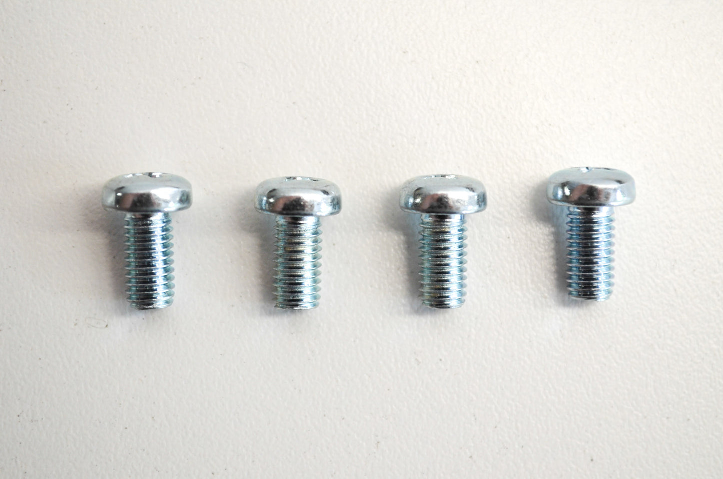 OEM Kawasaki 220B0510 Cross Pan Screw 5x10 Qty 4 NOS