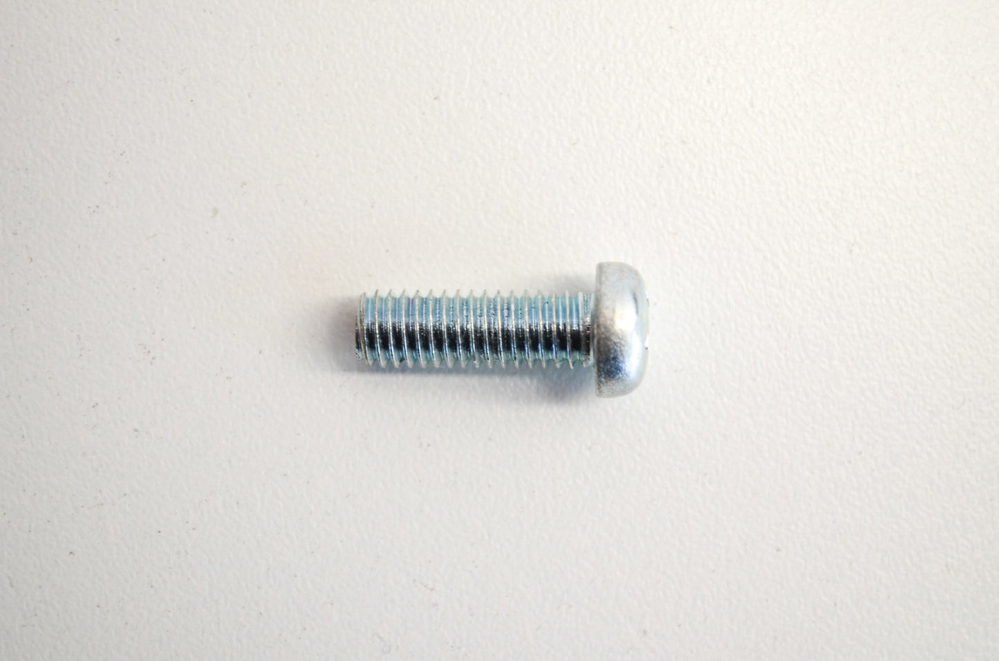 OEM Kawasaki 220B0618 Pan Head Screw 6X18 NOS