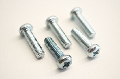 OEM Kawasaki 220B0622 Pan Head Screw 6X22 Qty 5 NOS