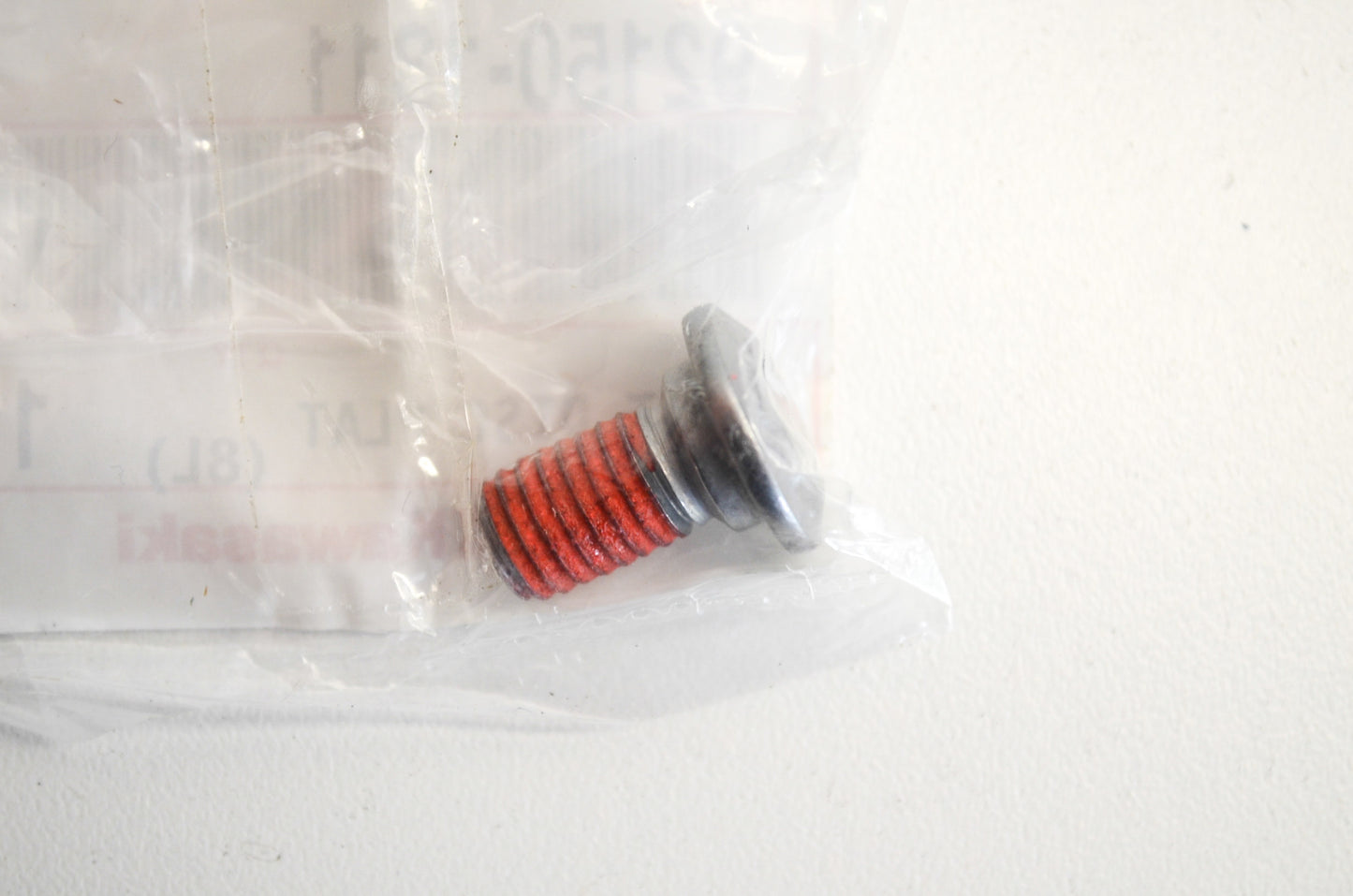 OEM Kawasaki 92150-1811 Disc Plate Bolt 8x15 NOS