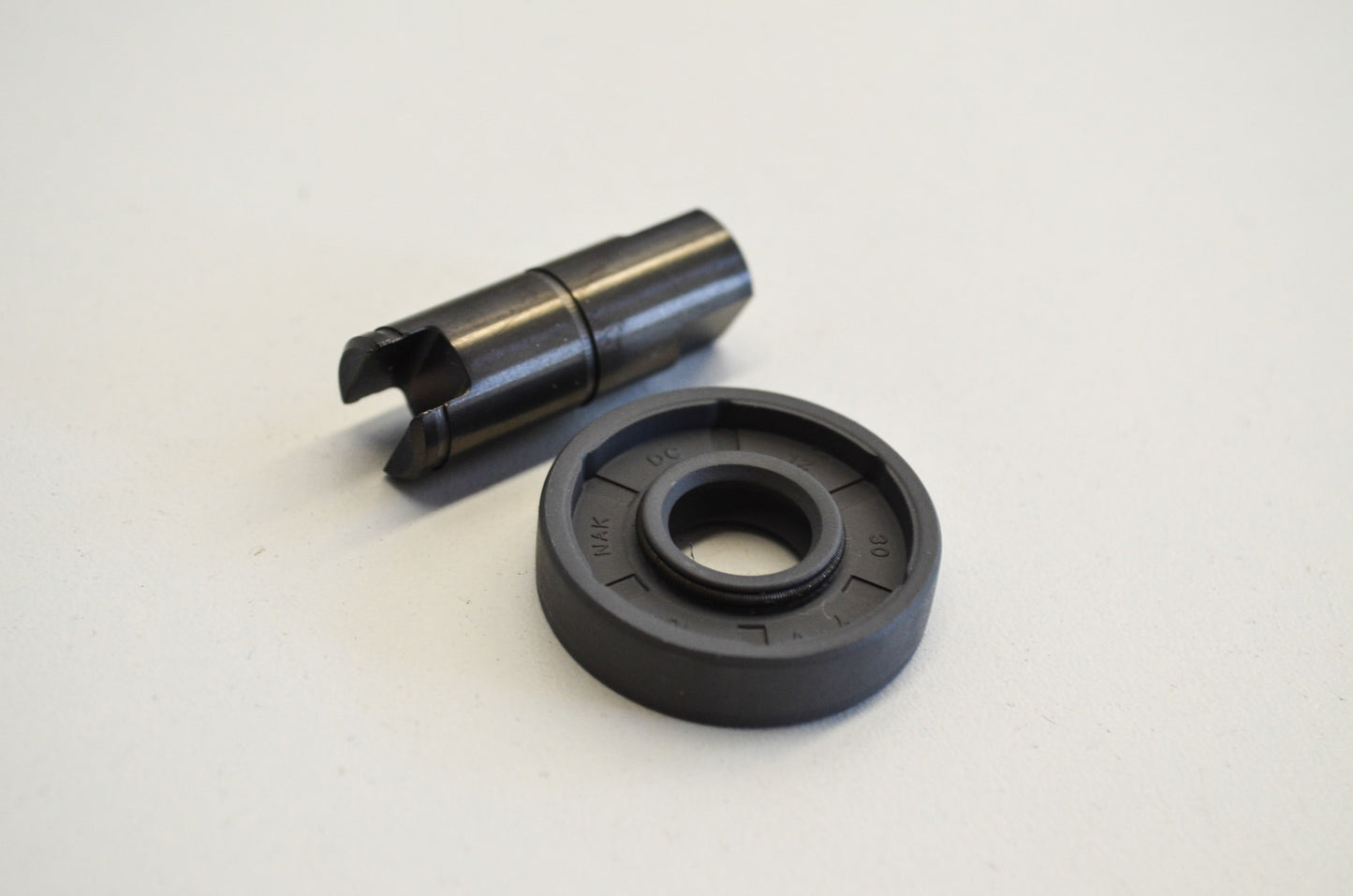 OEM KTM 60035054144 Water Pump Shaft w/ Seal Ring NOS