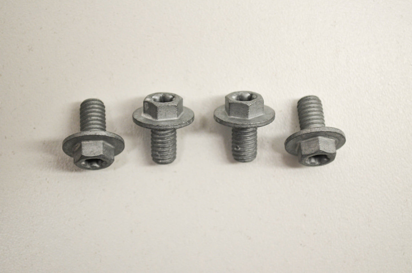 OEM KTM 24060106 Hex Head Collar Screw M6X10 TX30 Qty 4 NOS