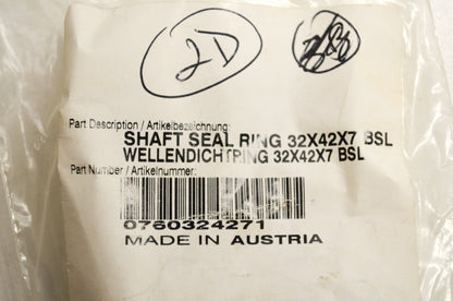 OEM KTM 760324271 Shaft Seal Ring 32x42x7 BSL NOS