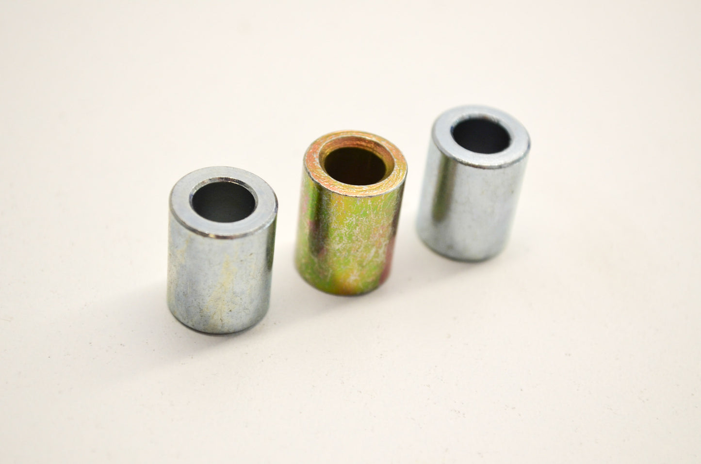 OEM KTM 54305069000 Bushing 7X12X15.4 Qty 3 NOS