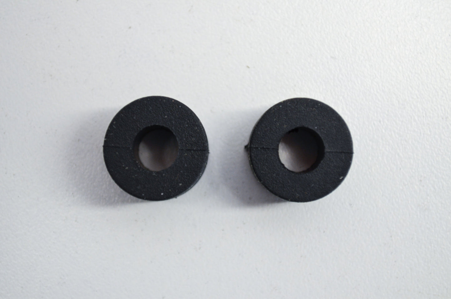 OEM KTM 58214069051 Rubber Grommet 16x10.8x3 Qty 2 NOS