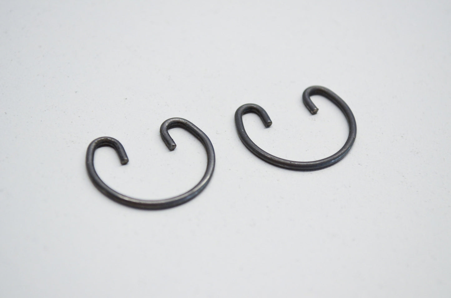 New OEM KTM Retaining Clips QTY 2 EXC MXC SX NOS