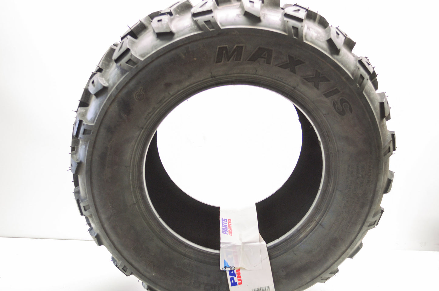 New Maxxis M952Y Rear Tire 25x10-12