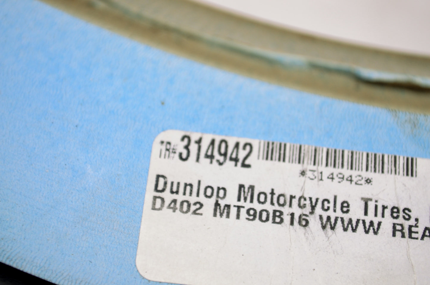 New Dunlop Harley Davidson D402 Rear Tire MT90B16M/C