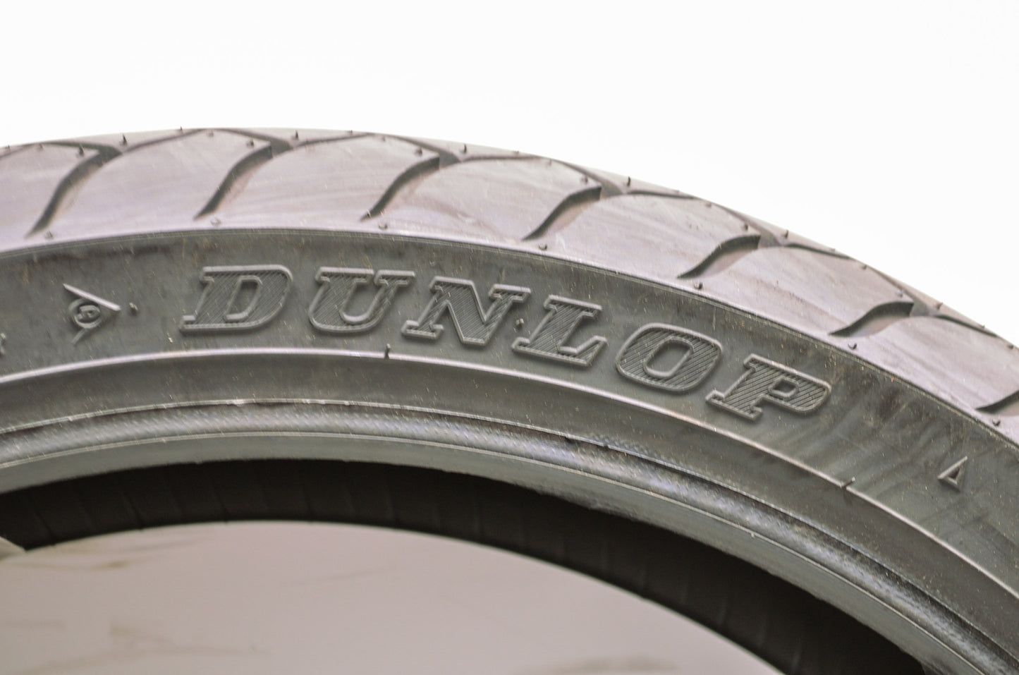 New Dunlop Front Tire 120/70x18 ZR
