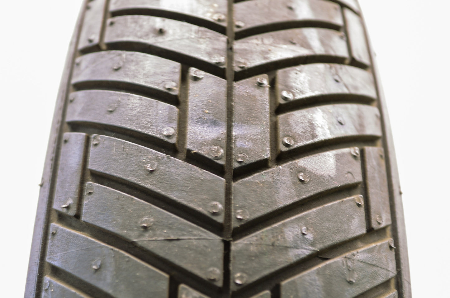 New Metzeler ME33 Laser Front Tire 110/90-16