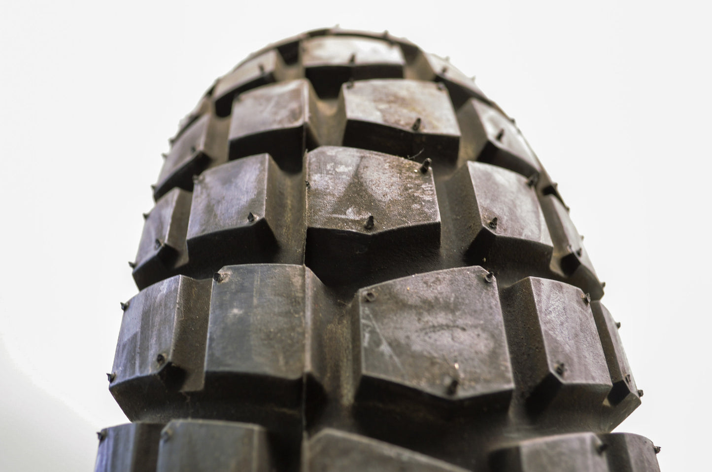 New Bridgestone Trail Wing-42 Rear Tire 120/90-17