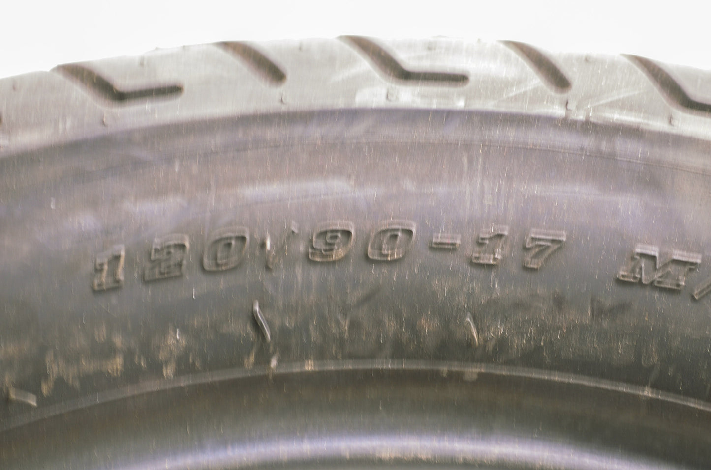 New Dunlop D404F Front Tire 120/90-17