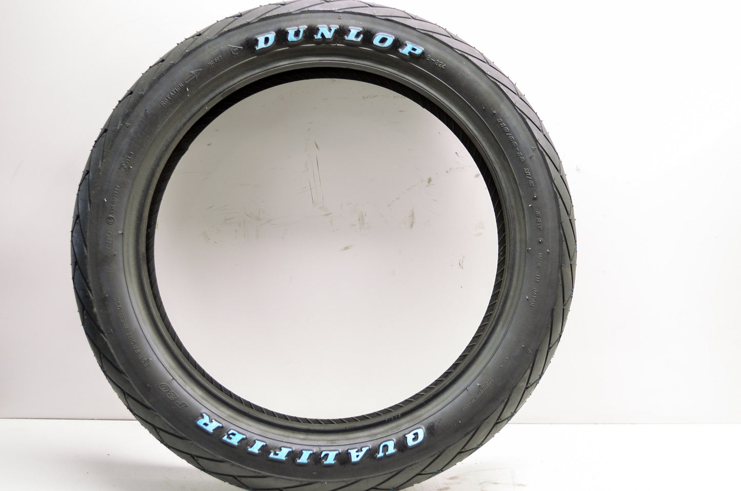 New Dunlop Qualifier F20 Front Tire 110/90-18
