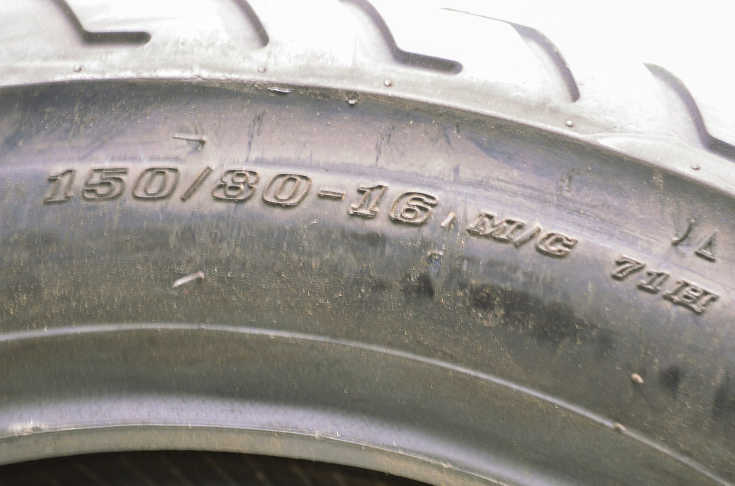 New Dunlop D404F Front Tire 150/80-16