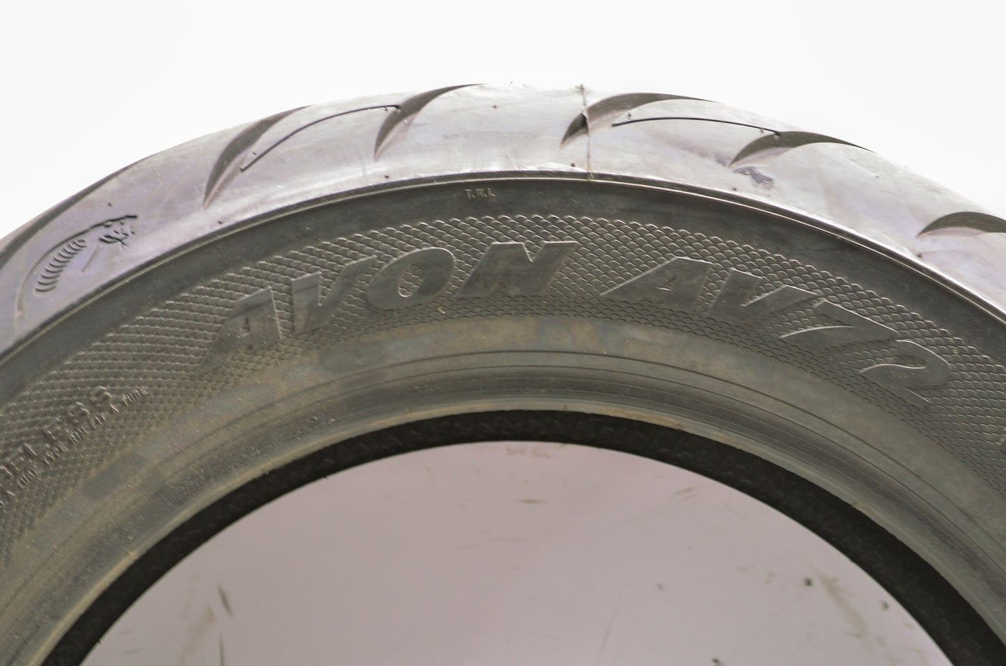 New Avon Cobra AV72 Rear Tire 180/70-R16