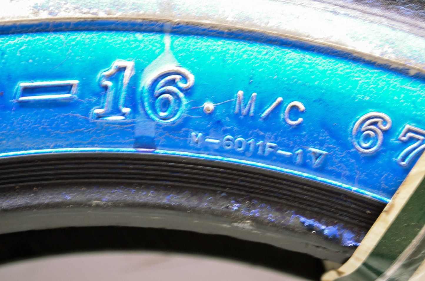 New Maxxis Classic Front Tire 130/90-16