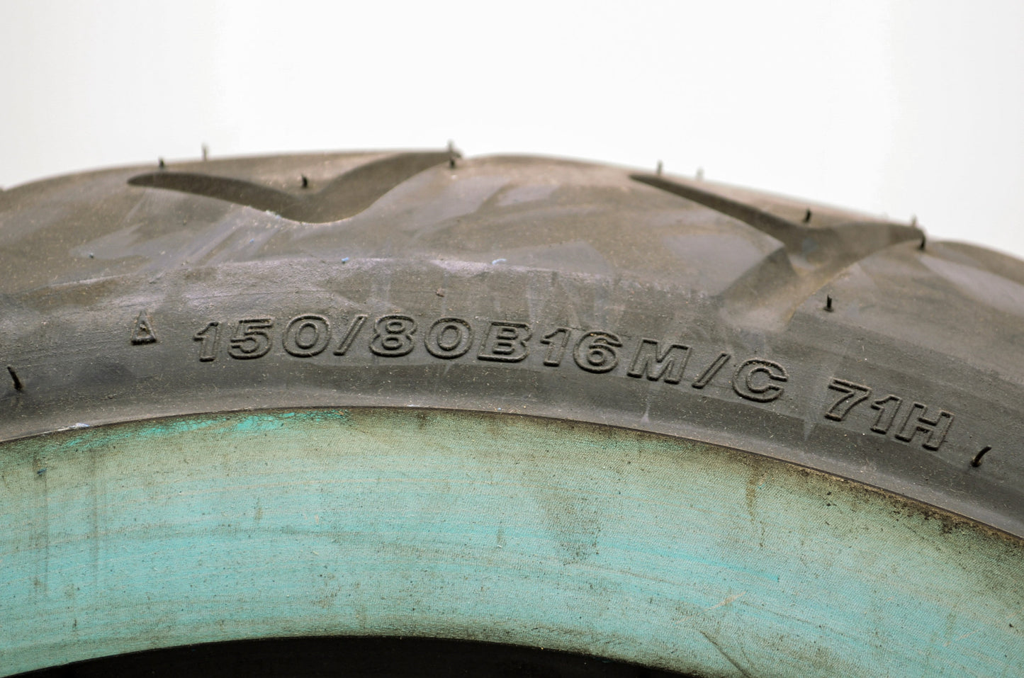 New Bridgestone Exedra Rear Tire 150/80B-16M/C