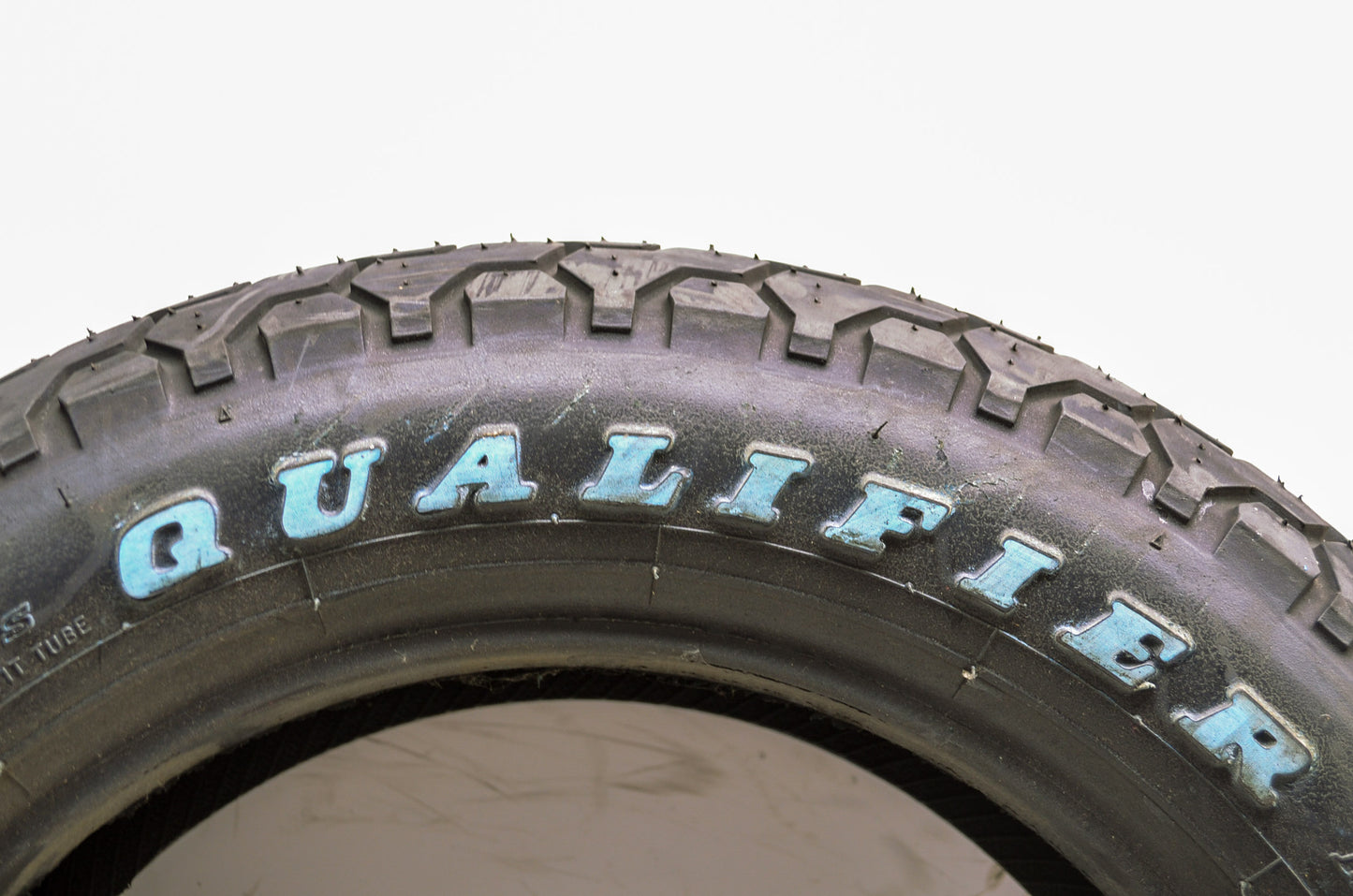 New Dunlop Qualifier K627 Tire 140/90-15