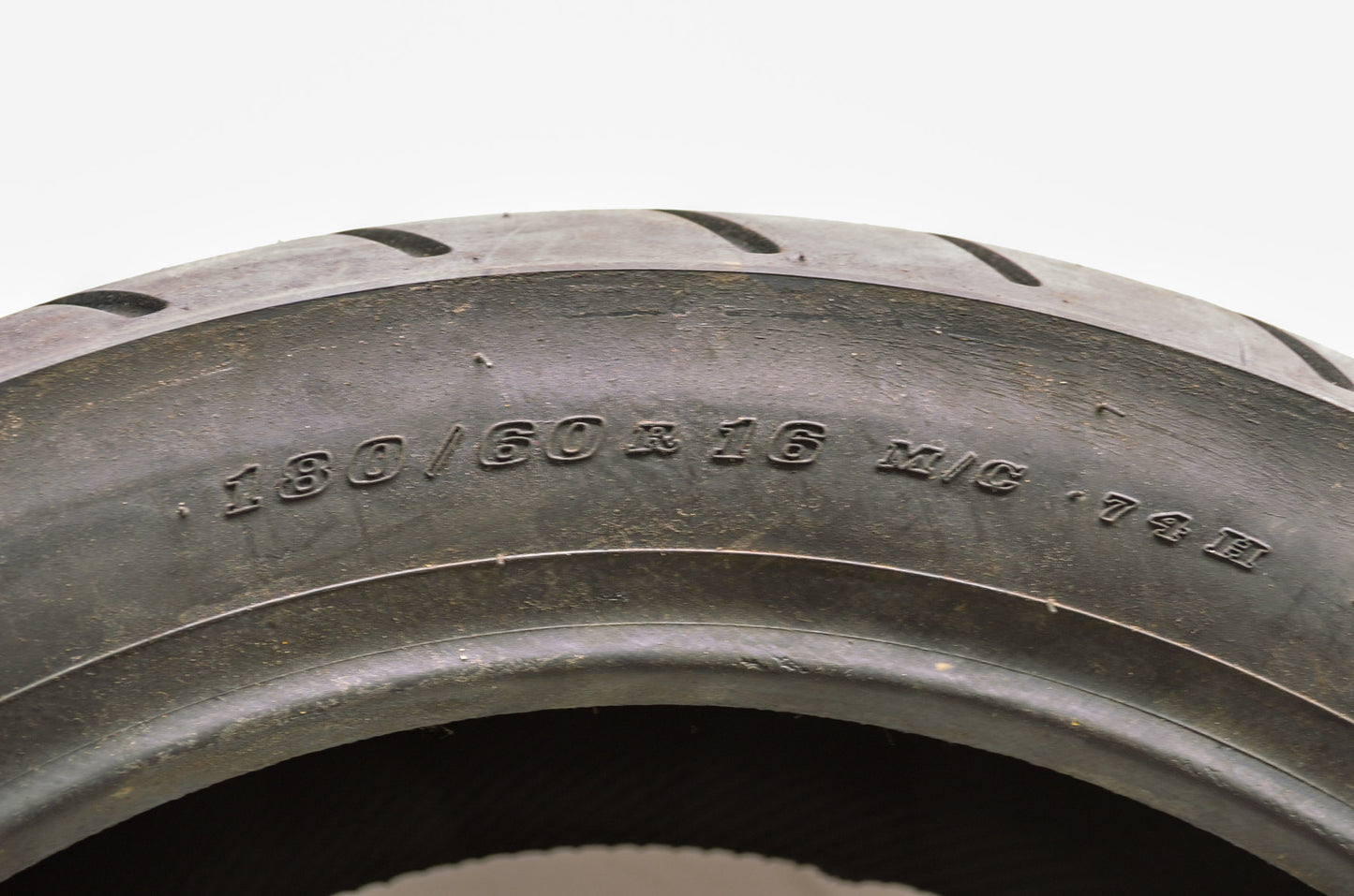 New Dunlop D250 Rear Tire 180/60R-16 74H